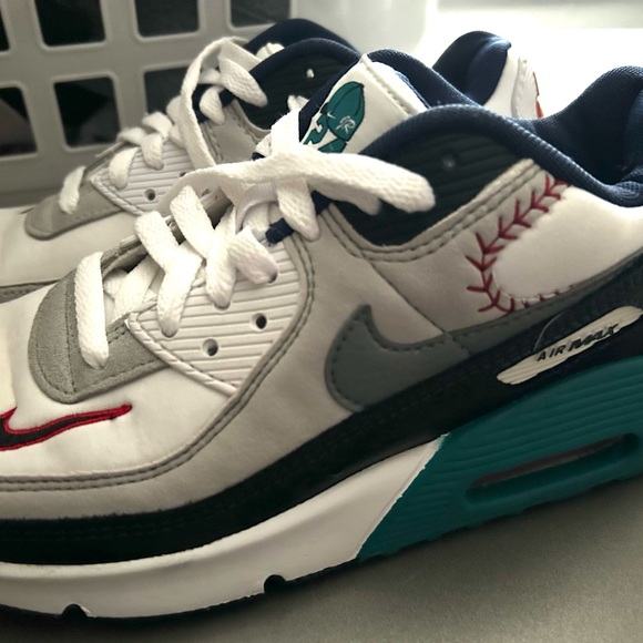 Griffey Swingman sneakers size 6Y or 7.5 women’s. - Picture 5 of 5